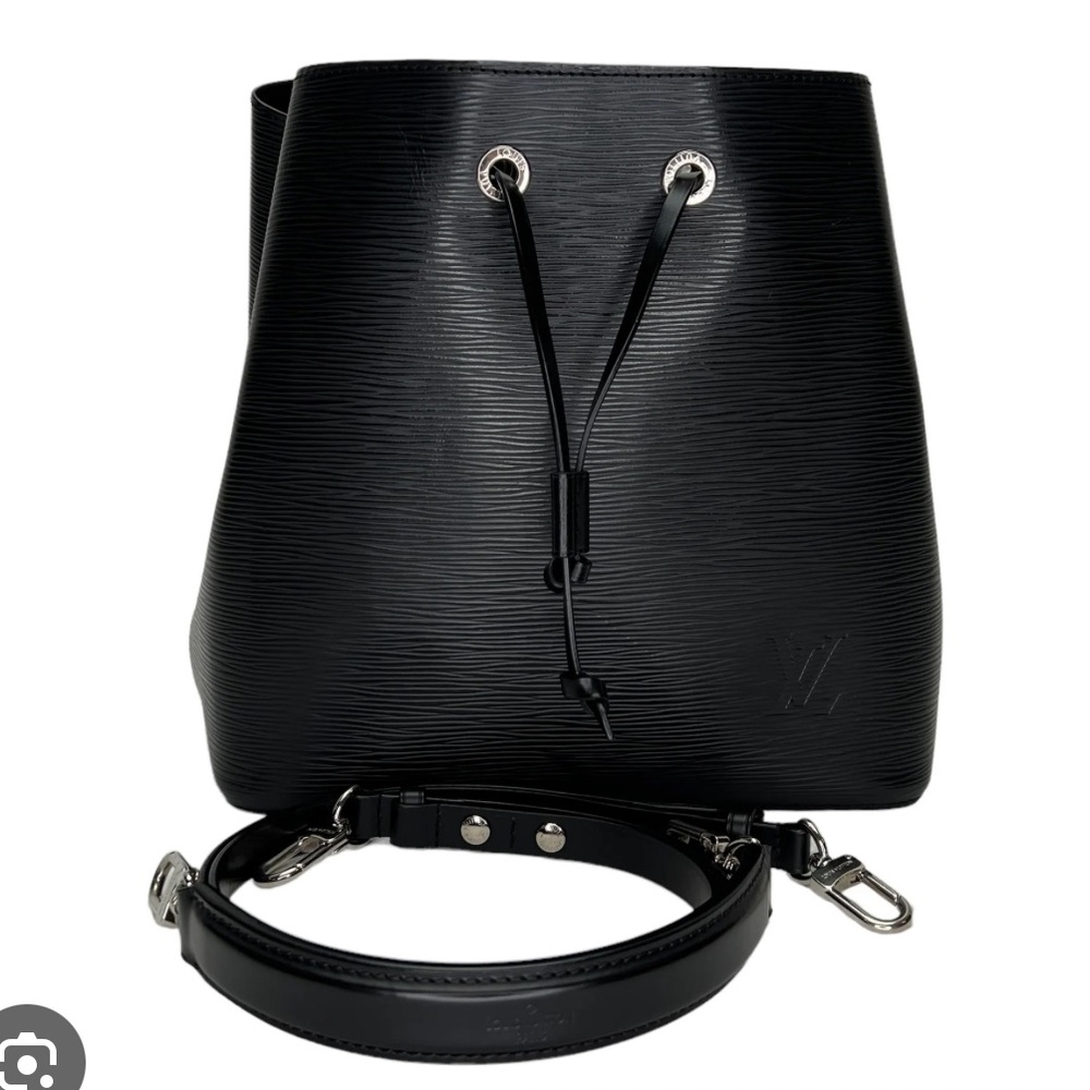 Louis Vuitton Néo Noé Black Épi Leather Bag